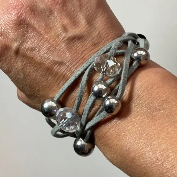 Bundle - 4 Bracelets - Picture 13 of 14